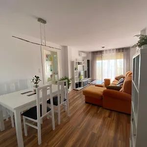 Familiar Alhambra Apartment